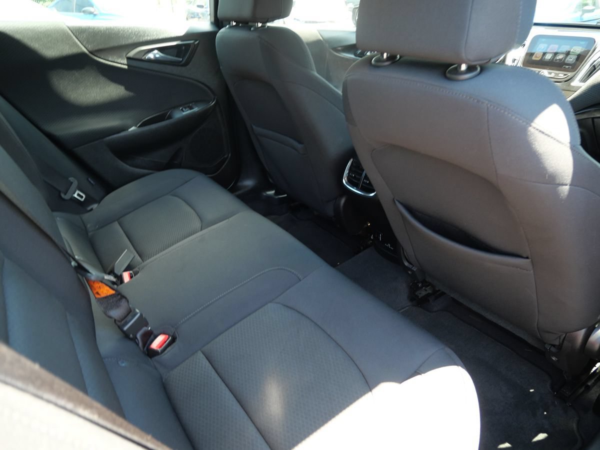 Used 2016 Chevrolet Malibu LT w/ Driver Confidence Package FWD image 29