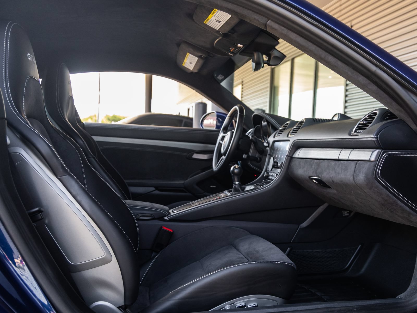 Certified 2020 Porsche 718 Cayman GT4 RWD image 45