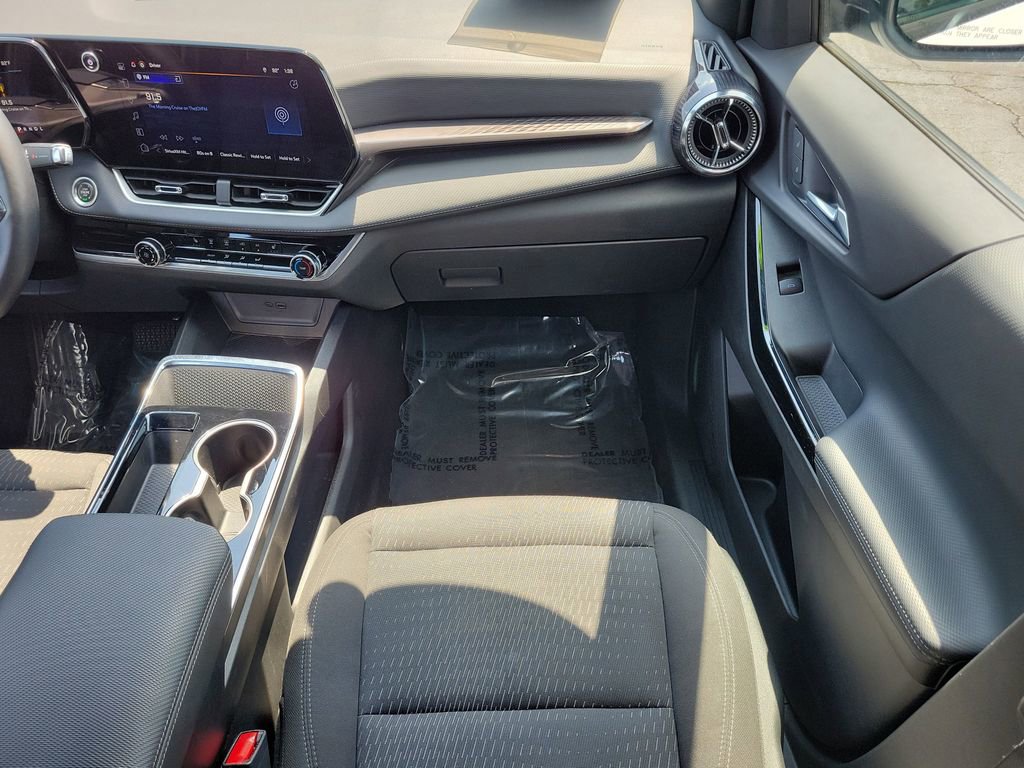 Used 2025 Chevrolet Equinox LT image 14