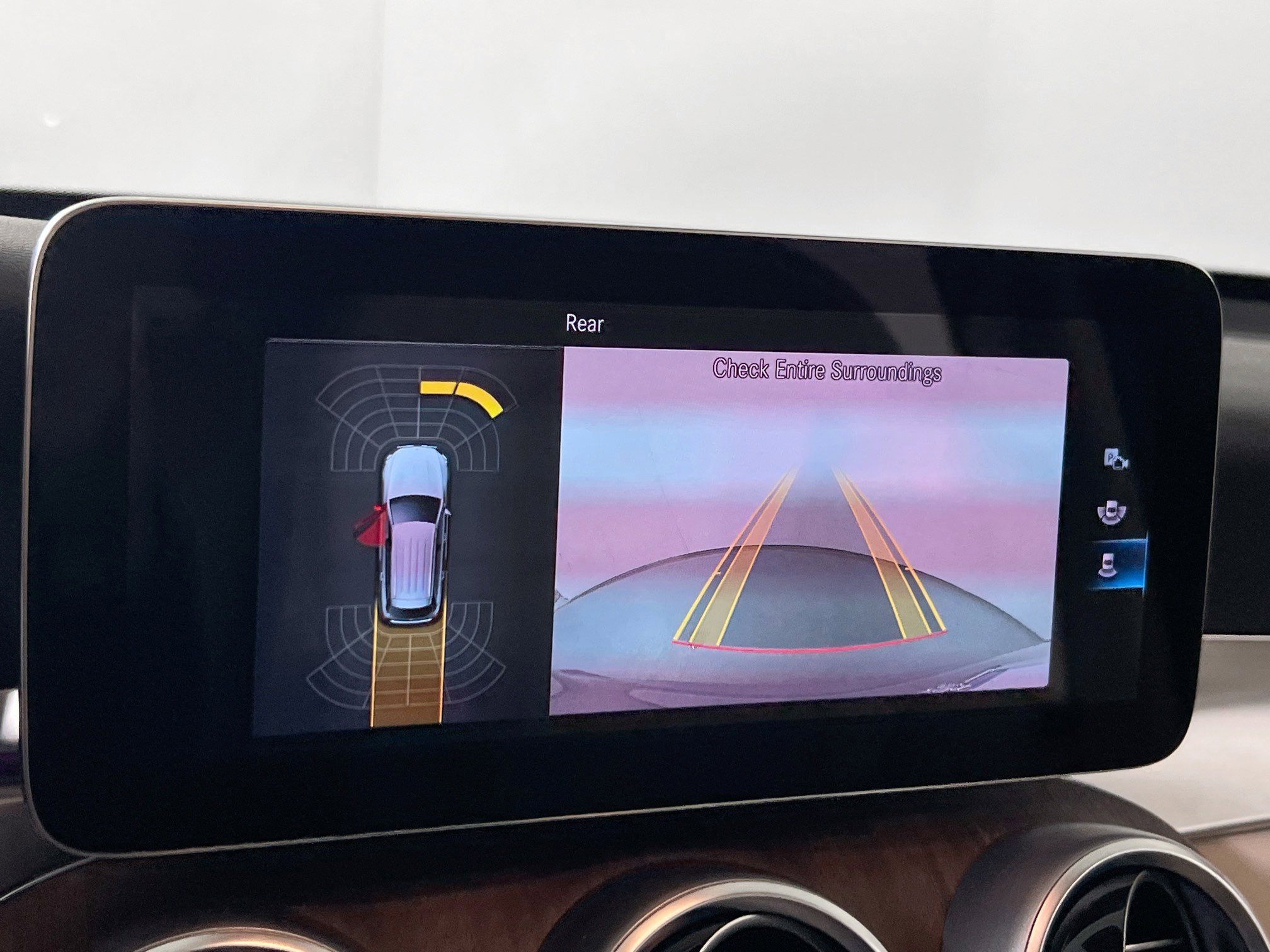 Used 2022 Mercedes-Benz GLC 300 4MATIC image 13