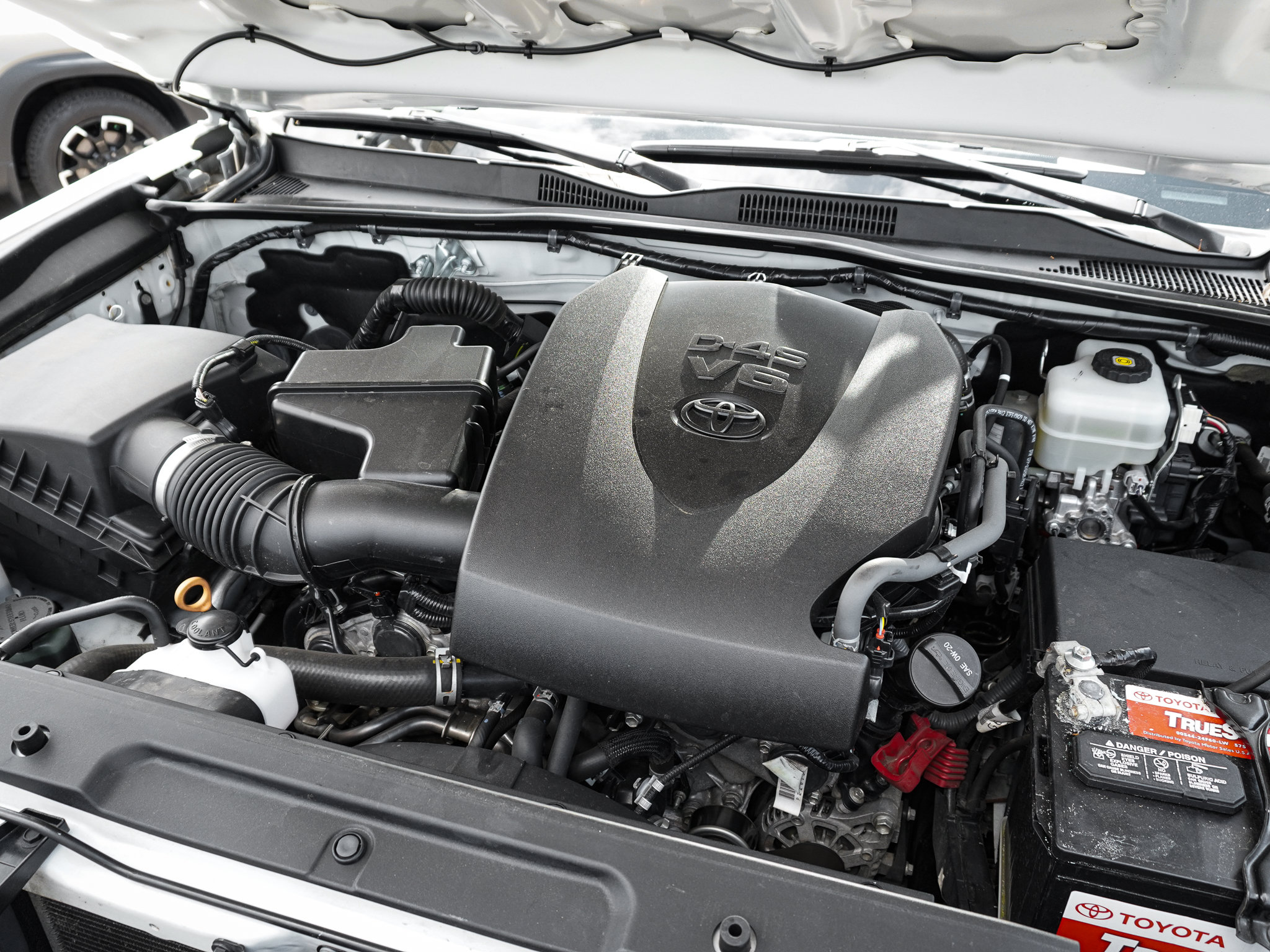 Used 2020 Toyota Tacoma TRD Off-Road AWD/4WD image 37