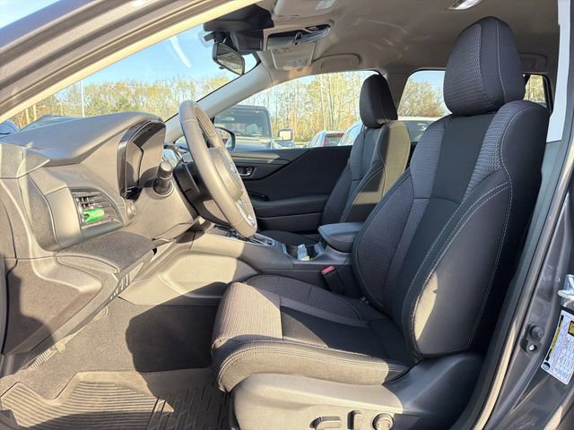 Used 2025 Subaru Outback Premium image 11