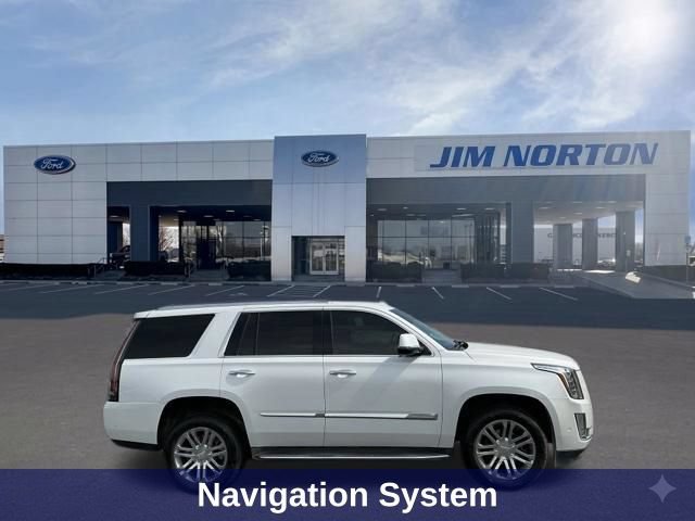 Used 2017 Cadillac Escalade 2WD image 3