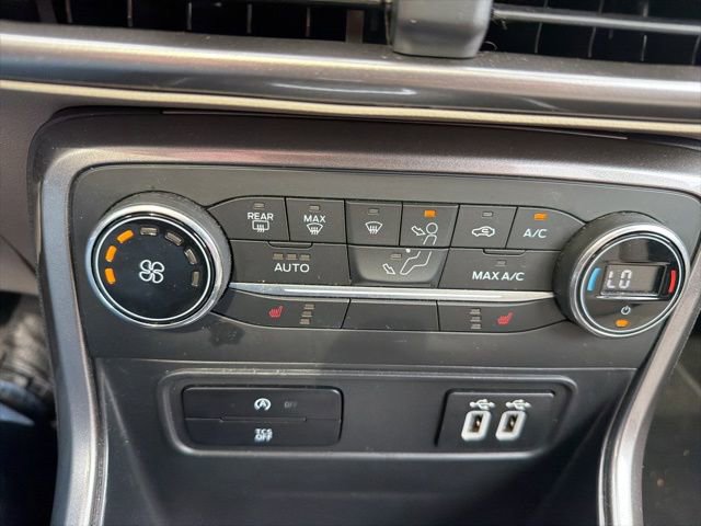 Used 2020 Ford EcoSport SE w/ SE Convenience Package image 21