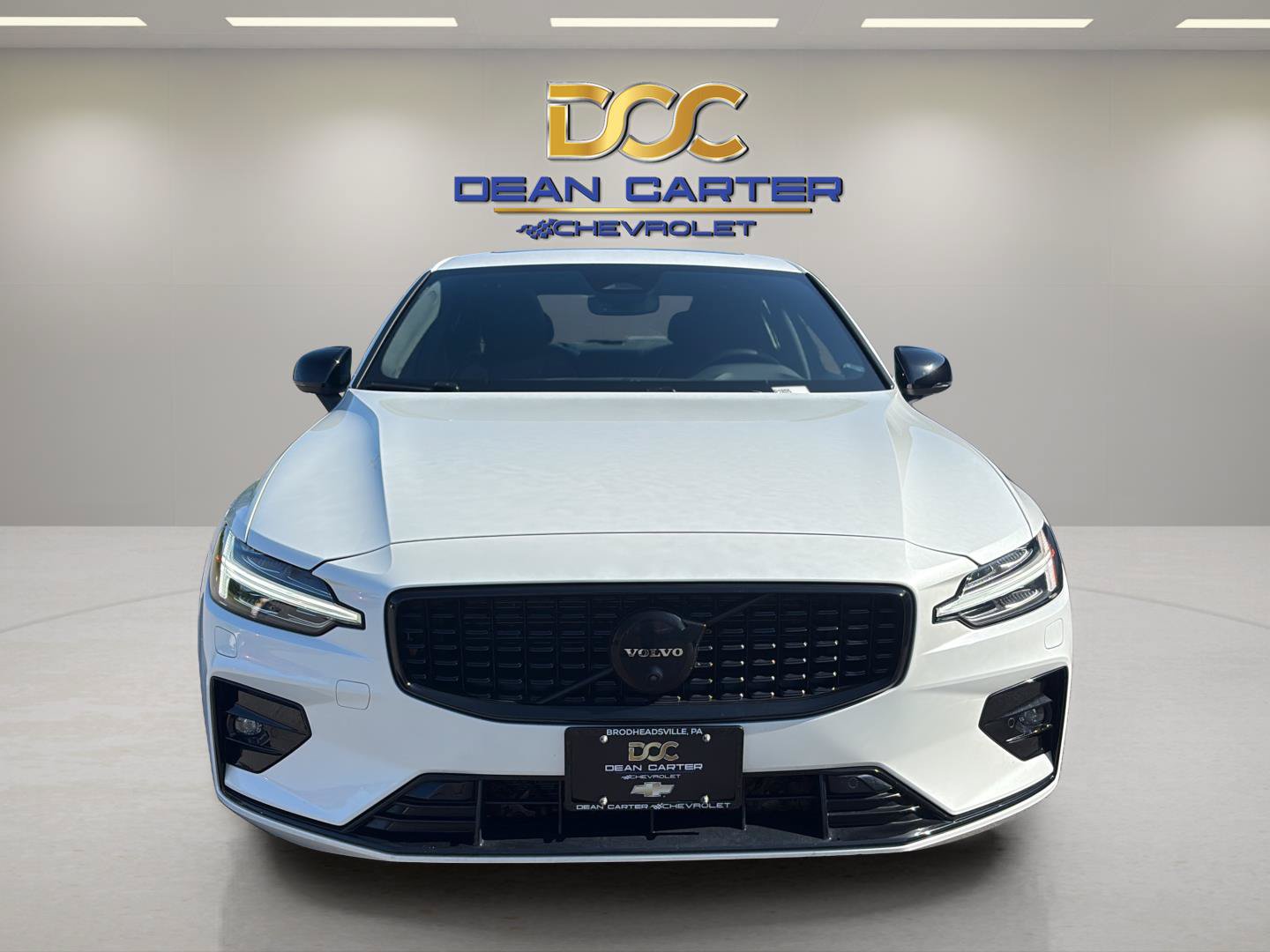 Used 2023 Volvo S60 B5 Plus AWD/4WD image 8