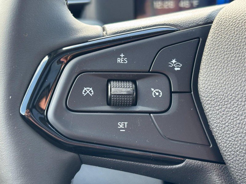 New 2027 Chevrolet Bolt RS w/ Technology Package FWD image 12