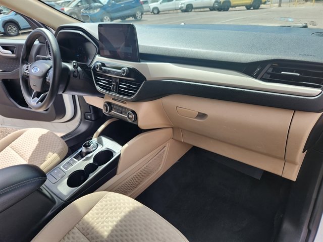 Used 2020 Ford Escape SE image 6
