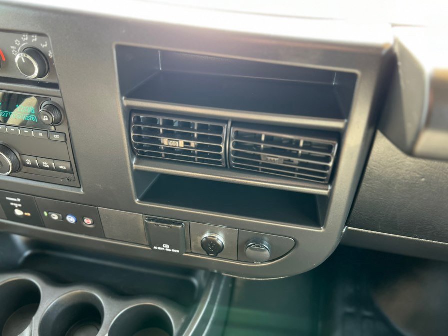 Used 2023 GMC Savana 2500 w/ Driver Convenience Package image 18