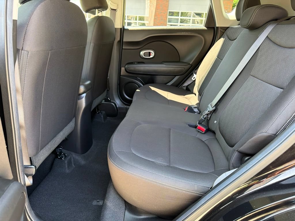 Used 2019 Kia Soul FWD image 25