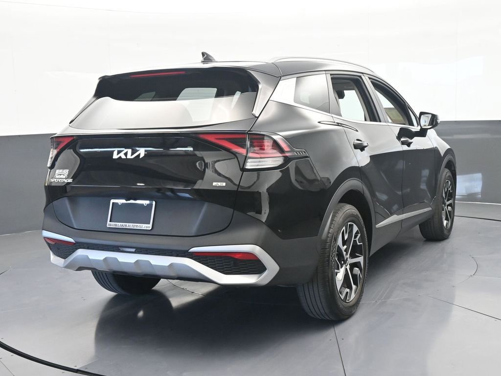 Used 2024 Kia Sportage EX AWD/4WD image 5