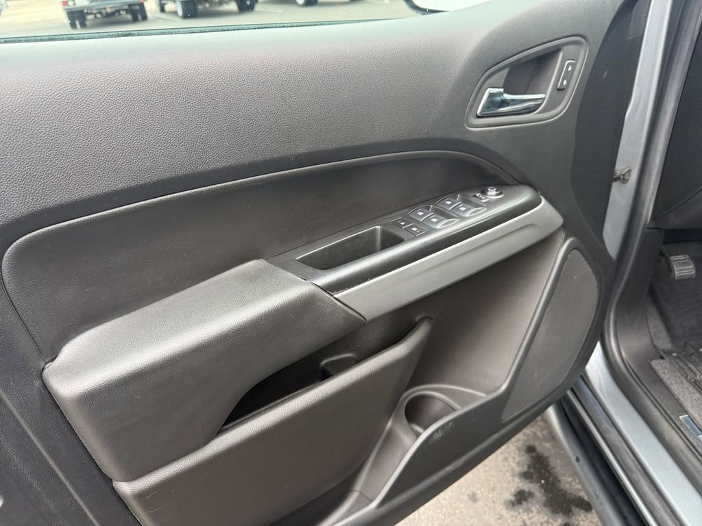 Used 2019 Chevrolet Colorado ZR2 w/ Colorado ZR2 Bison Edition image 11