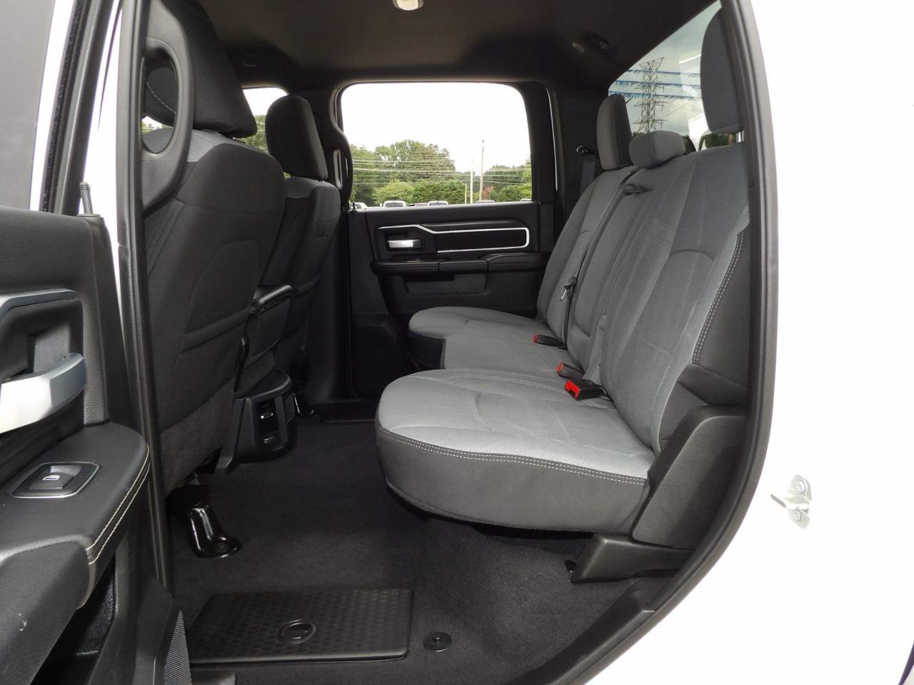 Used 2024 RAM 2500 Big Horn image 28