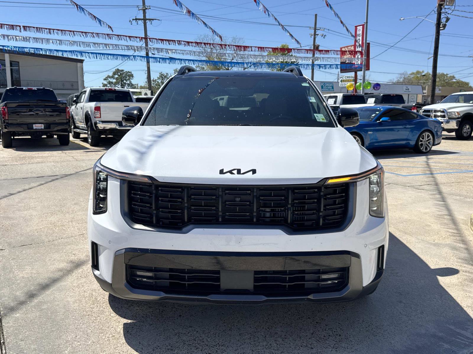 Used 2025 Kia Sorento SX Prestige w/ Olive Brown Leather Package image 2