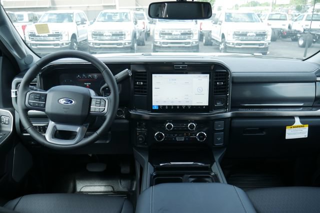 New 2026 Ford F550 4x4 Crew Cab image 5