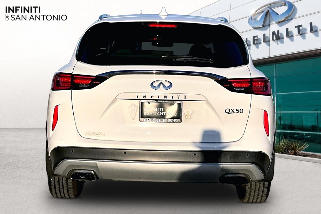 Certified 2022 INFINITI QX50 Luxe FWD image 5