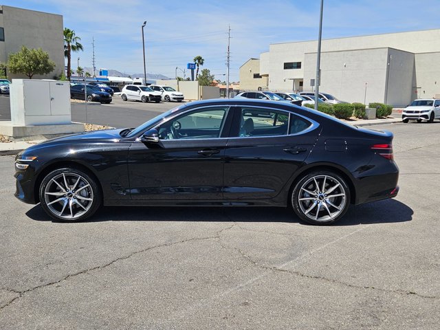 Used 2025 Genesis G70 2.5T image 9