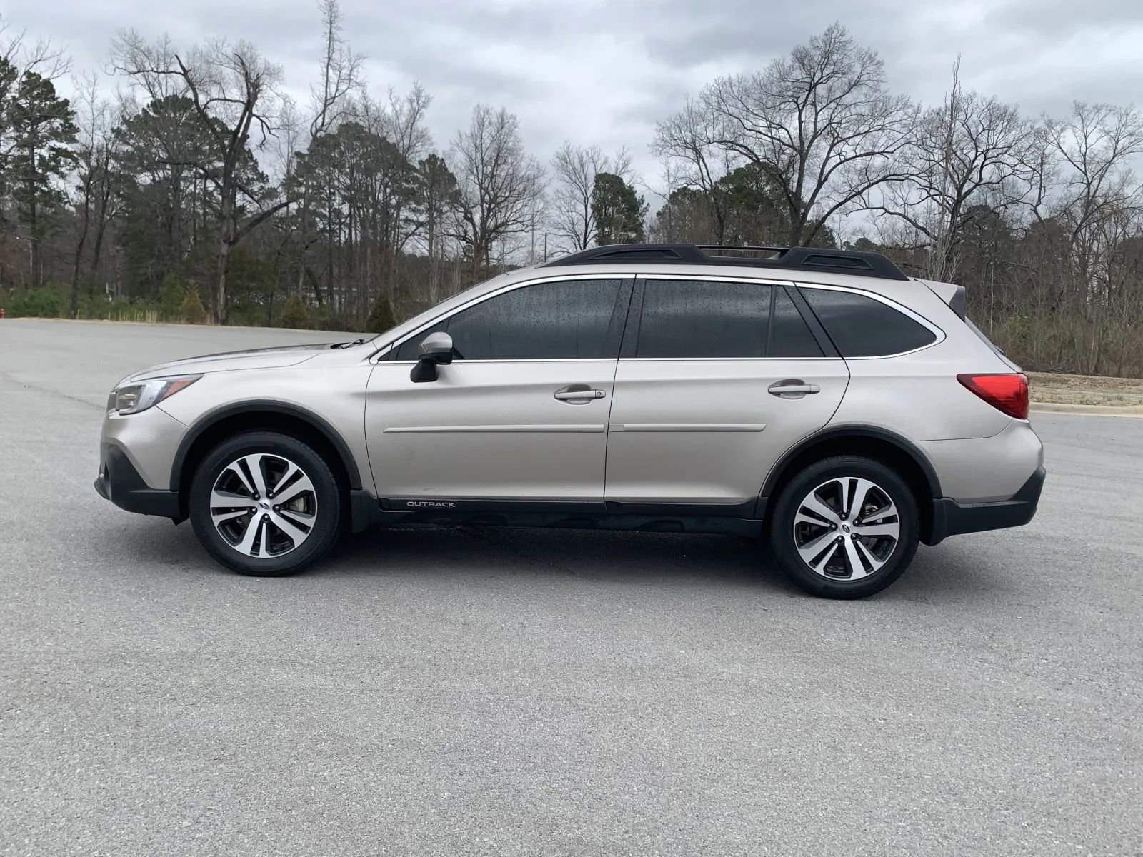 Used 2019 Subaru Outback 2.5i Limited image 4