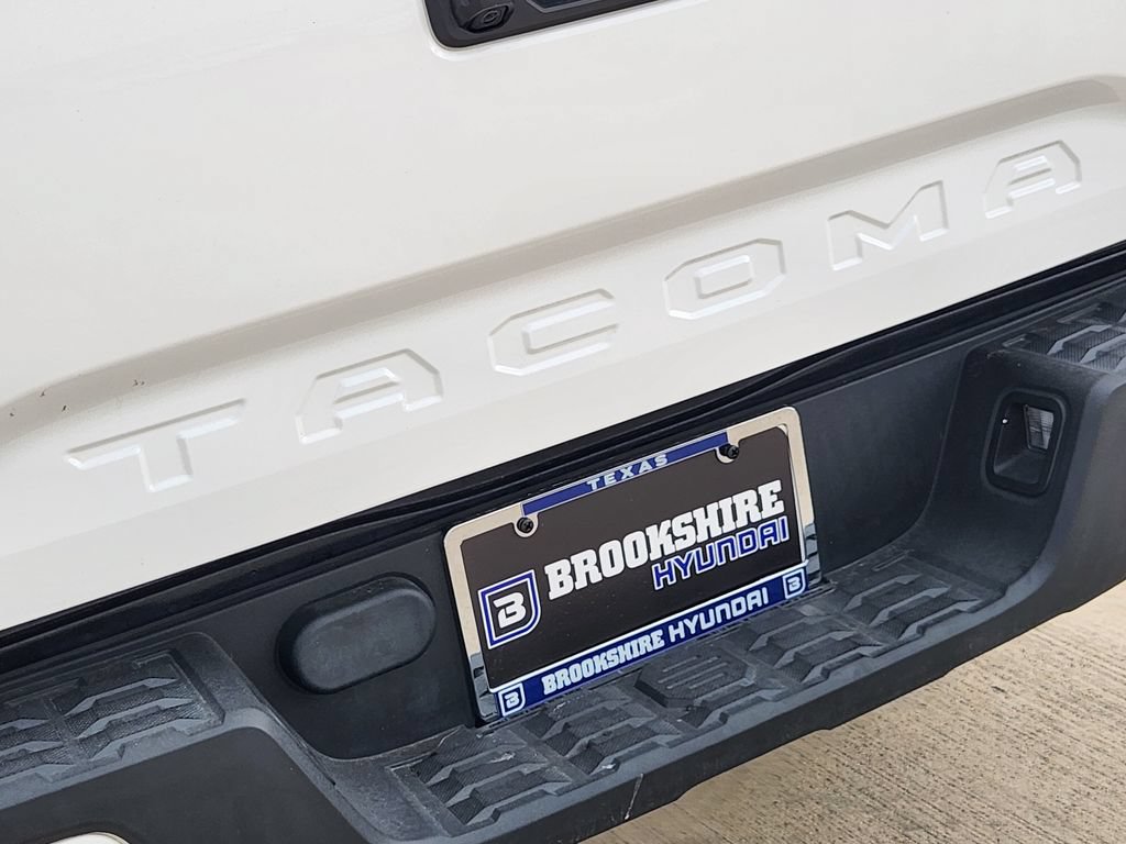 Used 2021 Toyota Tacoma SR w/ SR Convenience Package RWD image 14