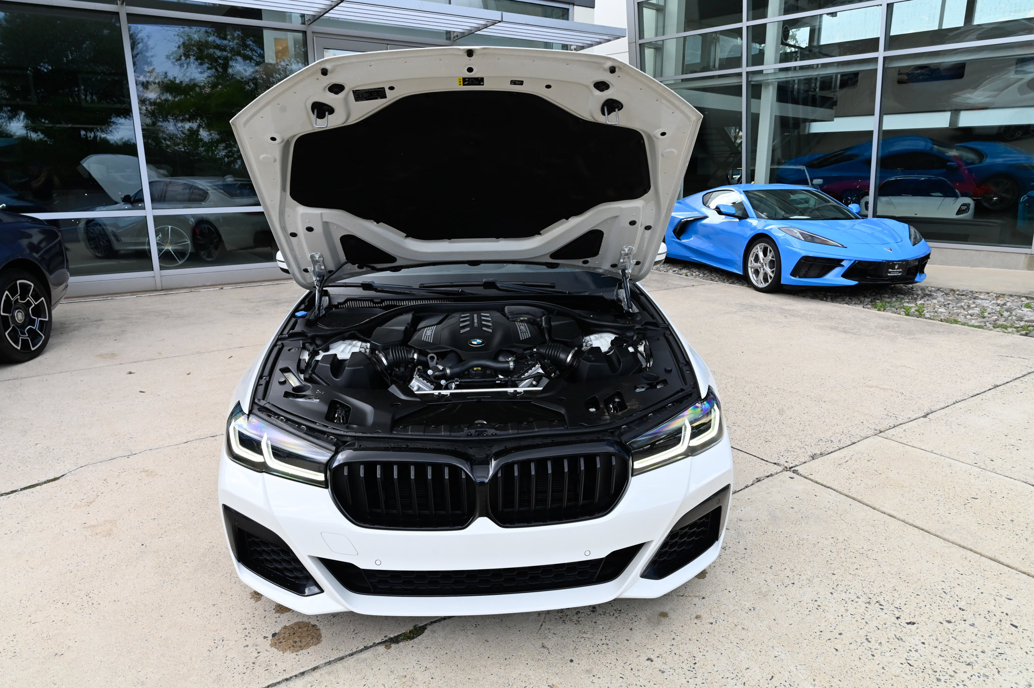Used 2021 BMW M550i xDrive w/ Executive Package AWD/4WD image 61