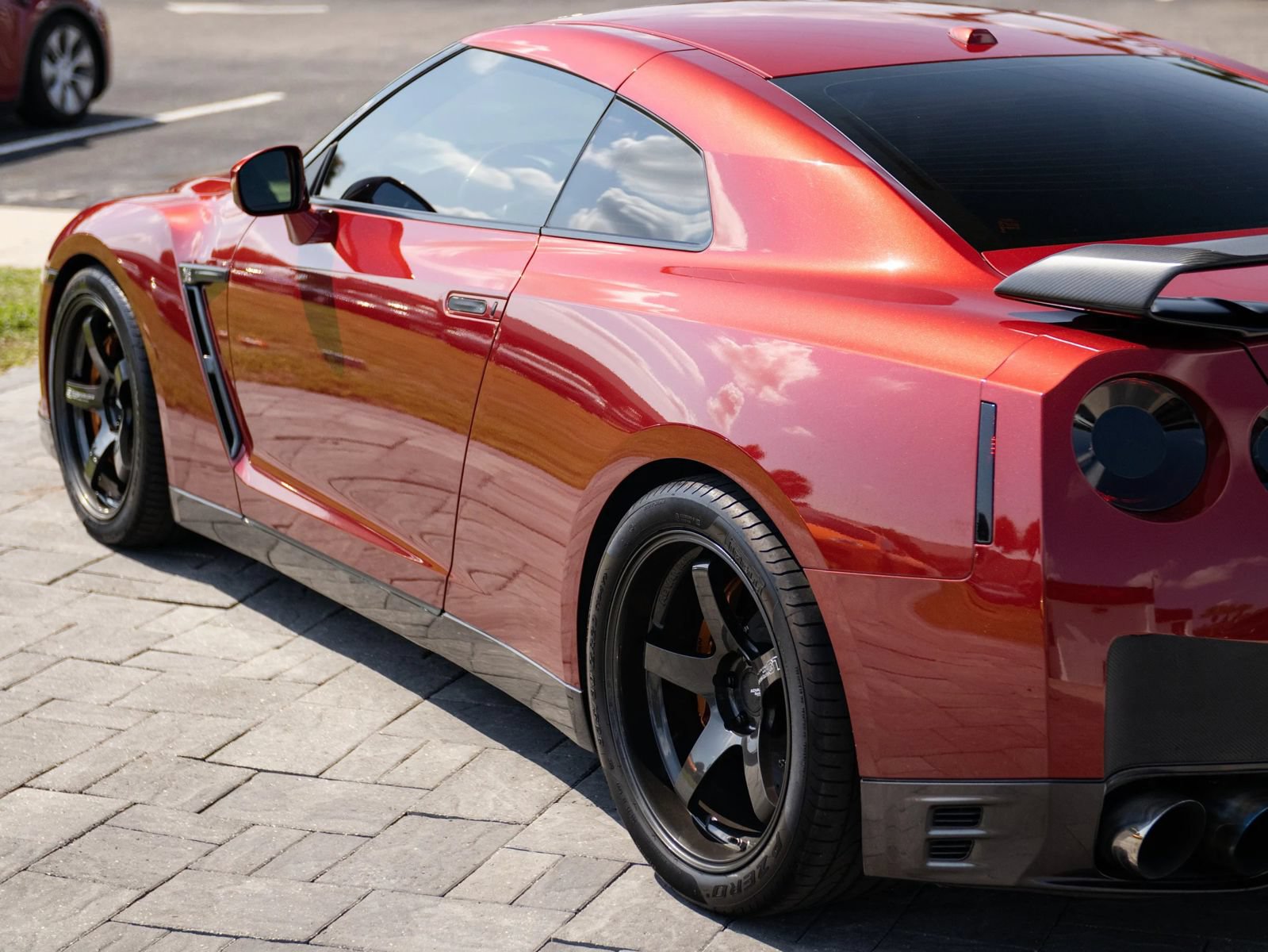 Used 2015 Nissan GT-R Black Edition AWD/4WD image 13