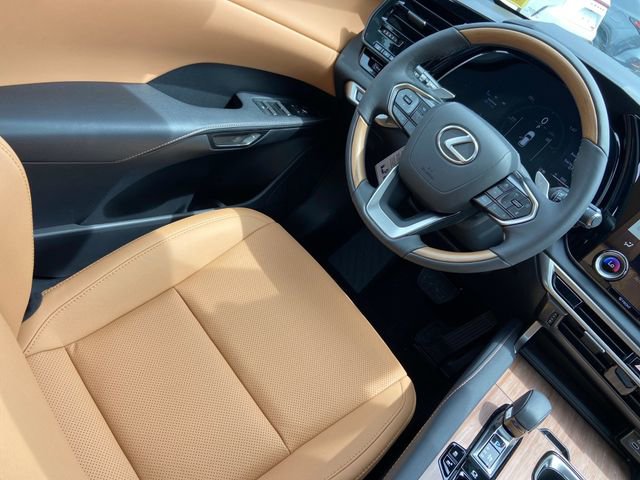 New 2026 Lexus RX 350h AWD/4WD image 12