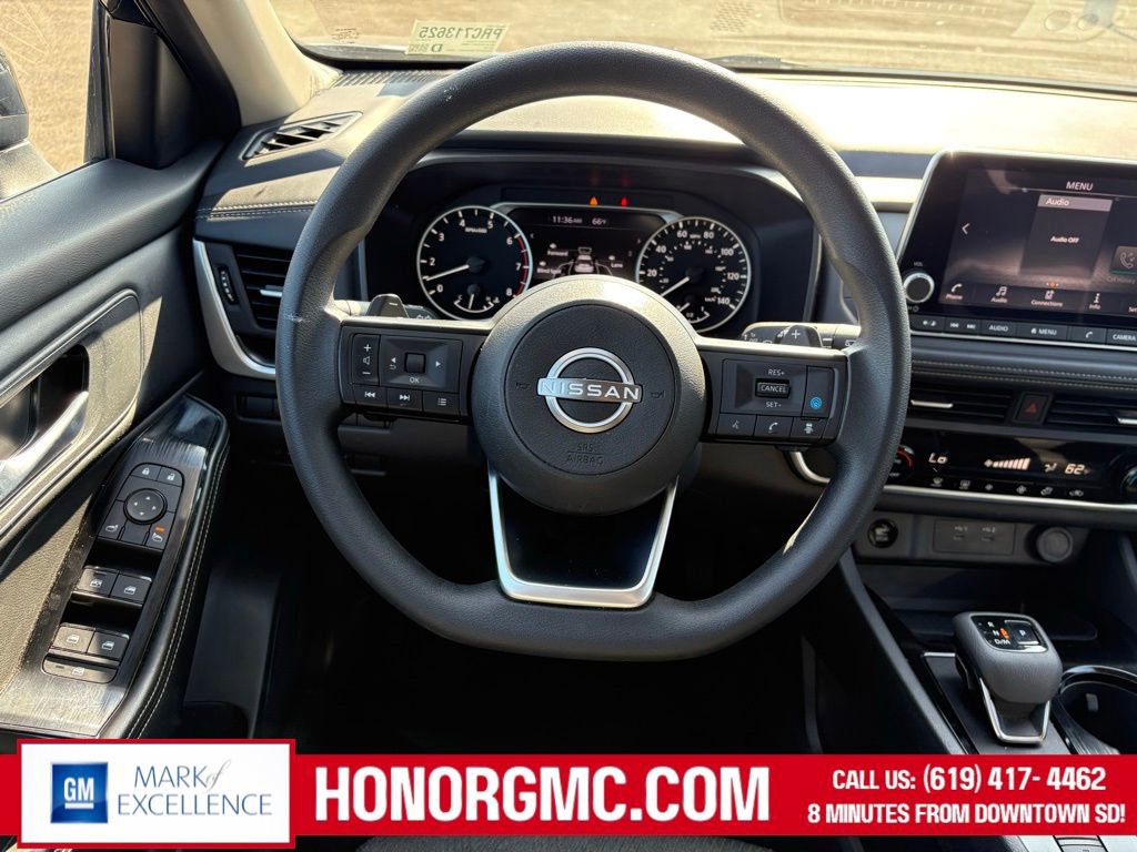 Used 2024 Nissan Rogue SV image 26