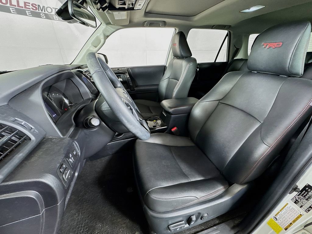 Used 2021 Toyota 4Runner Venture w/ Moonroof Package AWD/4WD image 21
