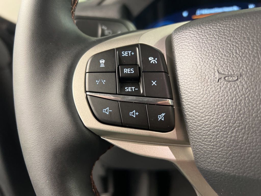 New 2026 Ford Explorer Active w/ Active Comfort Package AWD/4WD image 17