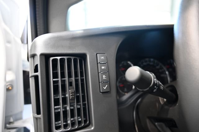 New 2026 GMC Savana 3500 w/ Driver Convenience Package RWD image 24