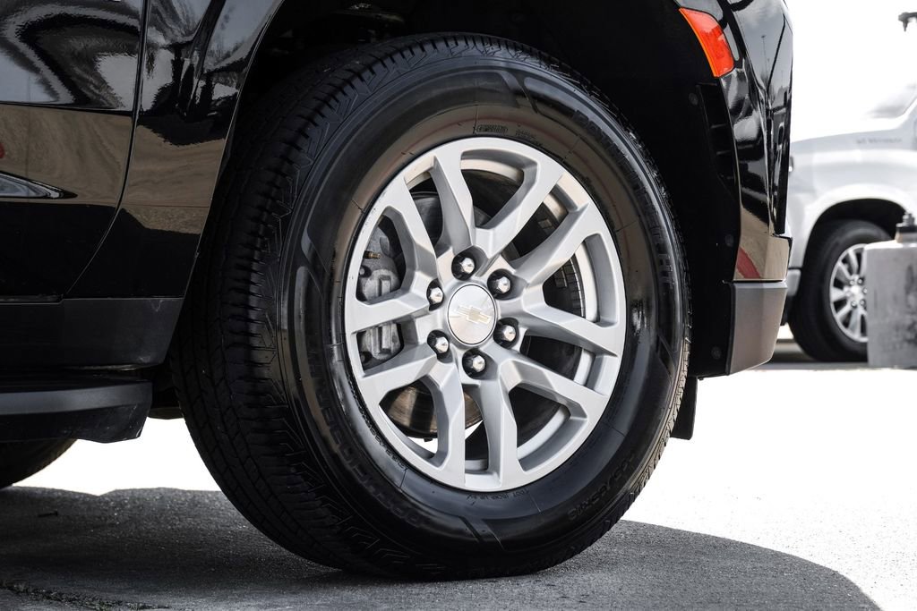 Used 2024 Chevrolet Suburban Premier image 62