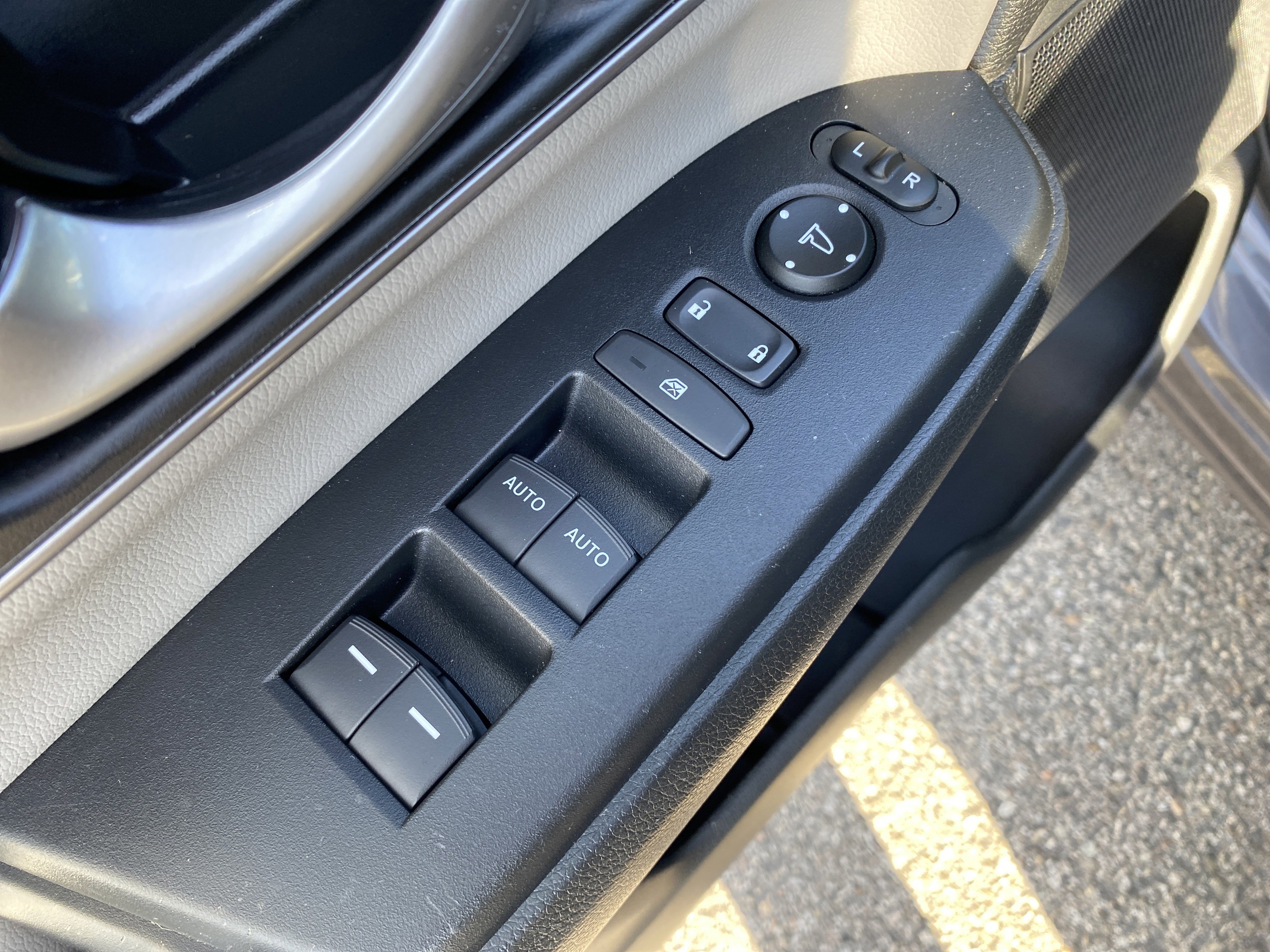 Used 2019 Honda CR-V EX-L image 18