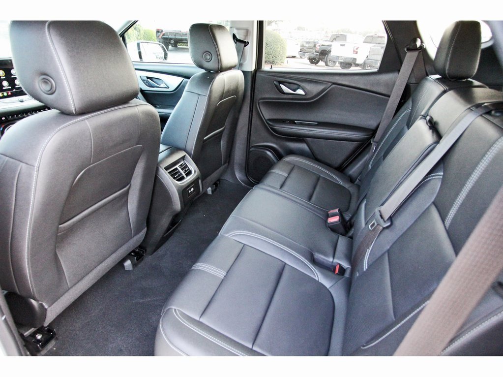 Used 2023 Chevrolet Blazer LT image 11
