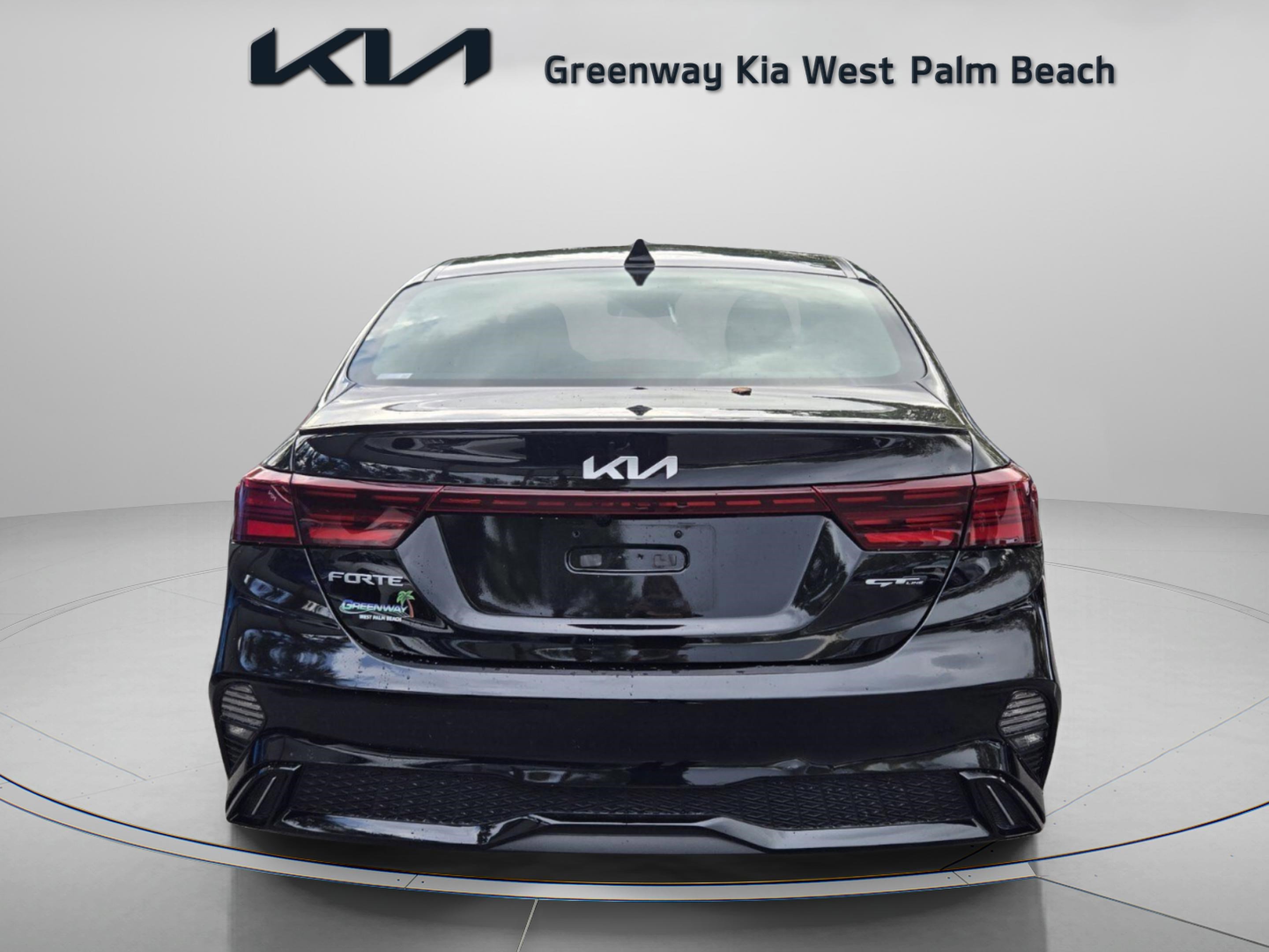 Used 2022 Kia Forte GT-Line w/ GT-Line Premium Package image 6