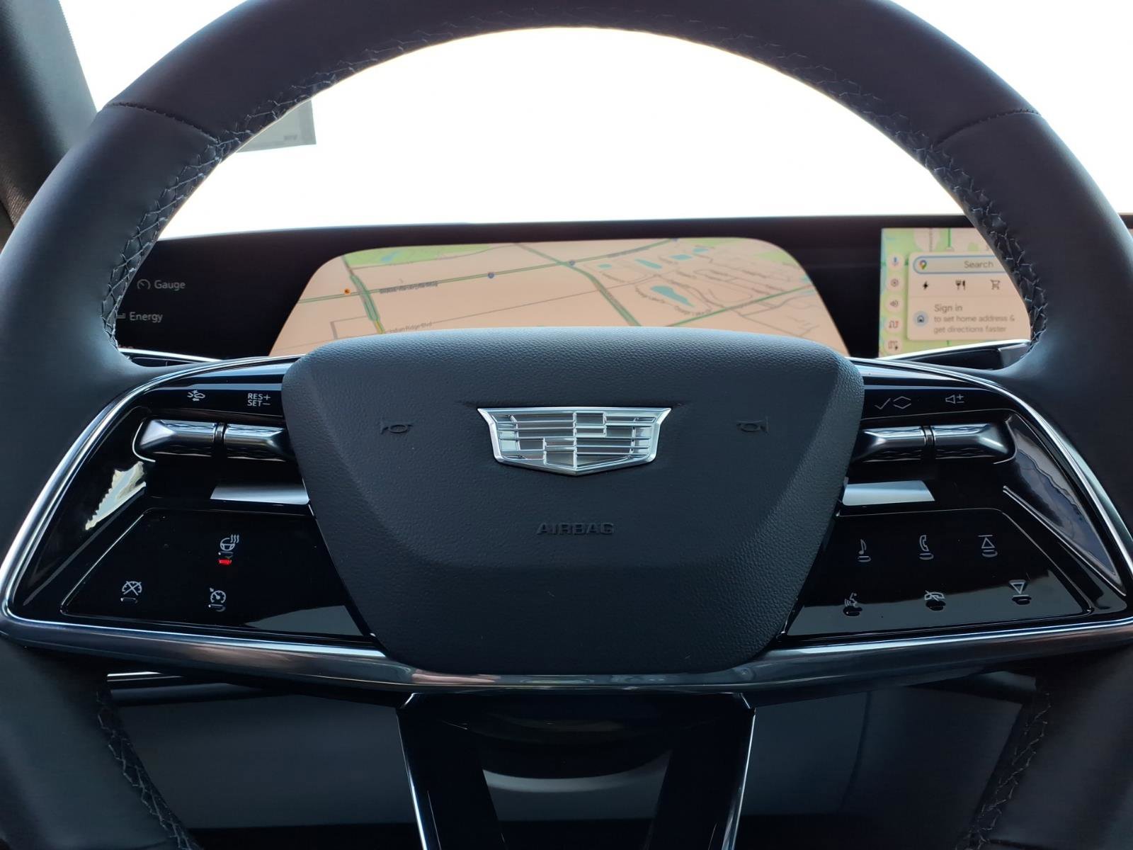 New 2025 Cadillac Lyriq Luxury w/ LPO, Floor Liner Package image 21