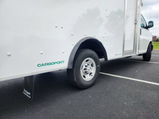 New 2024 Chevrolet Express 3500 w/ Power Convenience Package RWD image 32