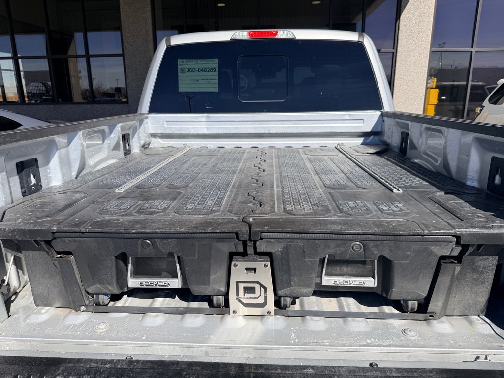 Used 2016 Ford F150 Platinum w/ Equipment Group 701A Luxury image 21