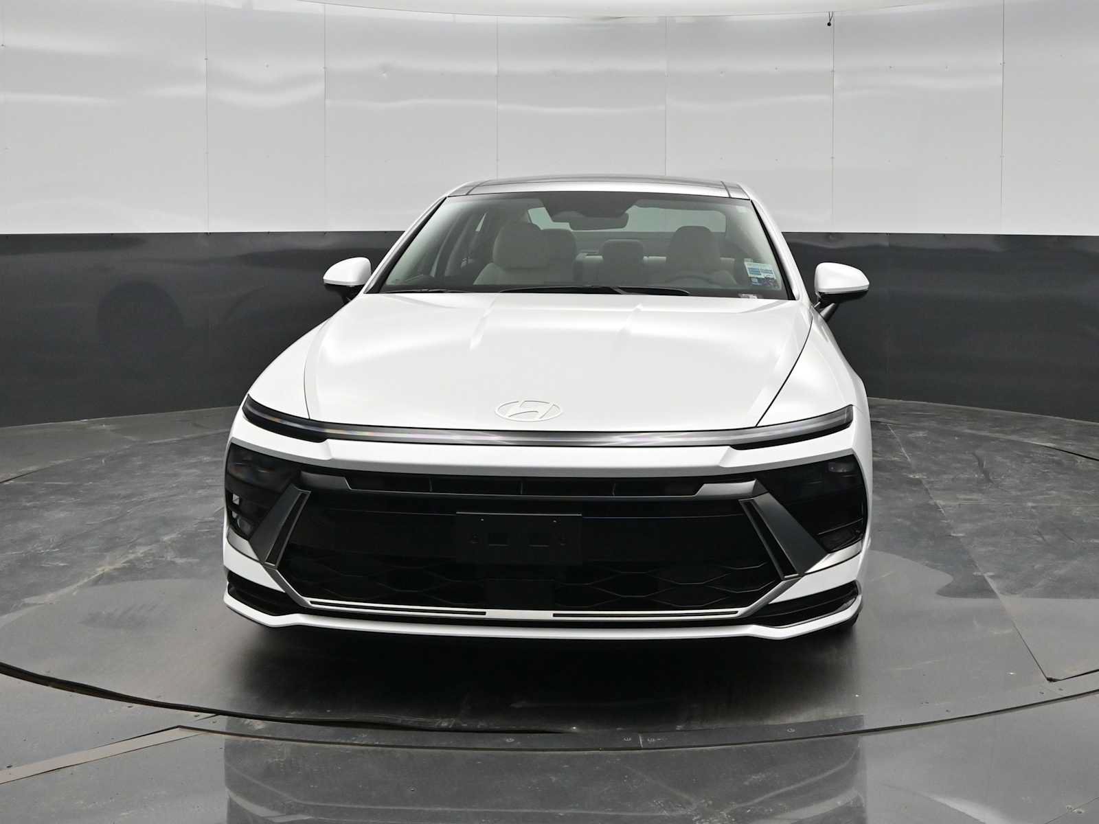 New 2026 Hyundai Sonata SEL FWD image 3