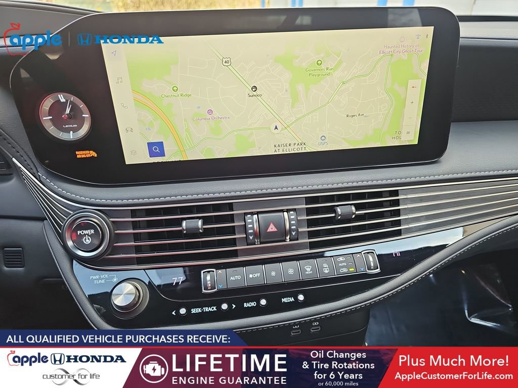 Used 2023 Lexus LS 500h AWD w/ Luxury Package image 11