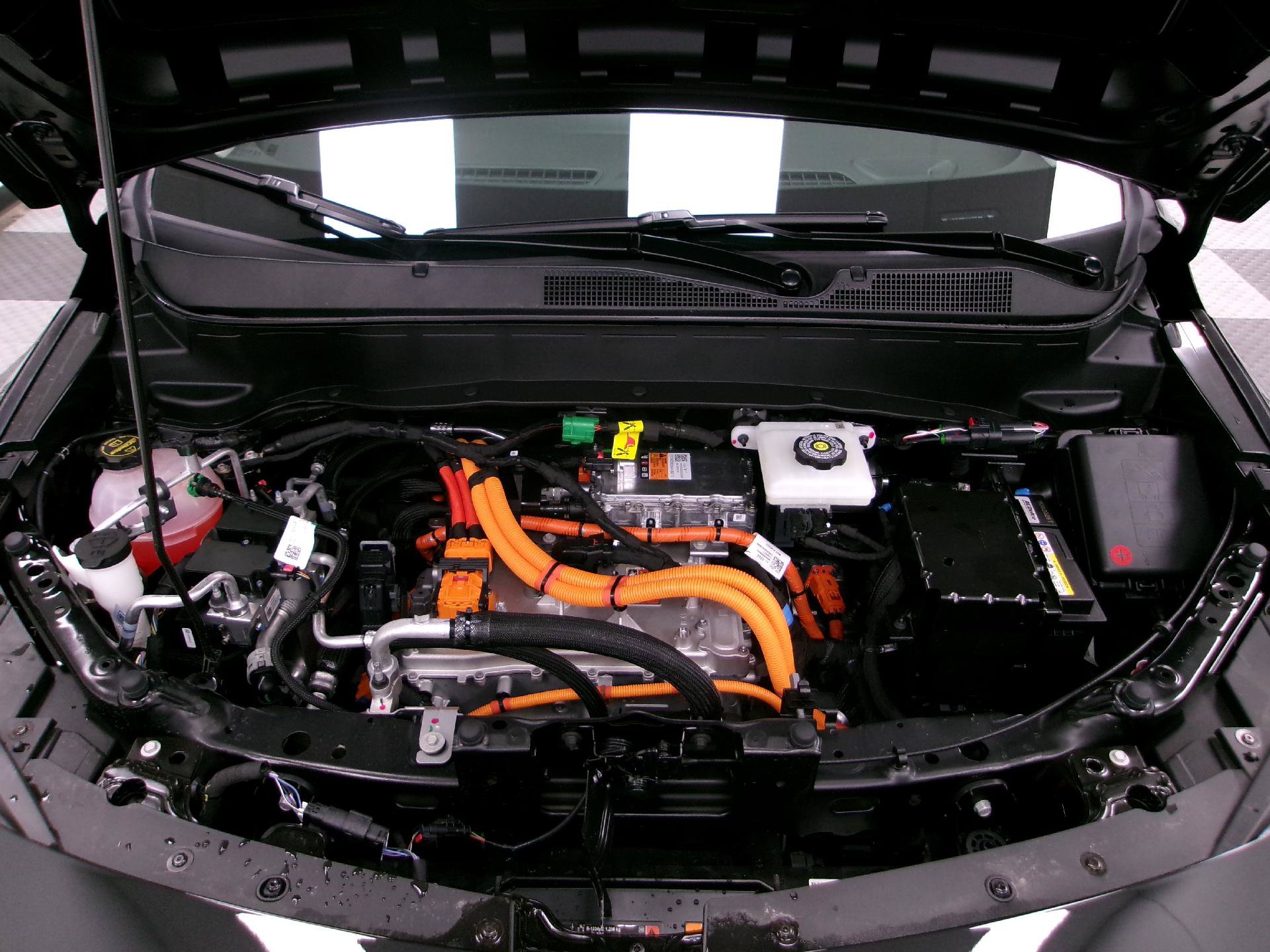 New 2027 Chevrolet Bolt LT w/ Comfort Package FWD image 17