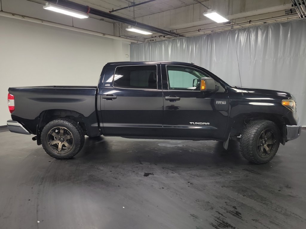 Used 2019 Toyota Tundra SR5 w/ SR5 Upgrade Package AWD/4WD image 10
