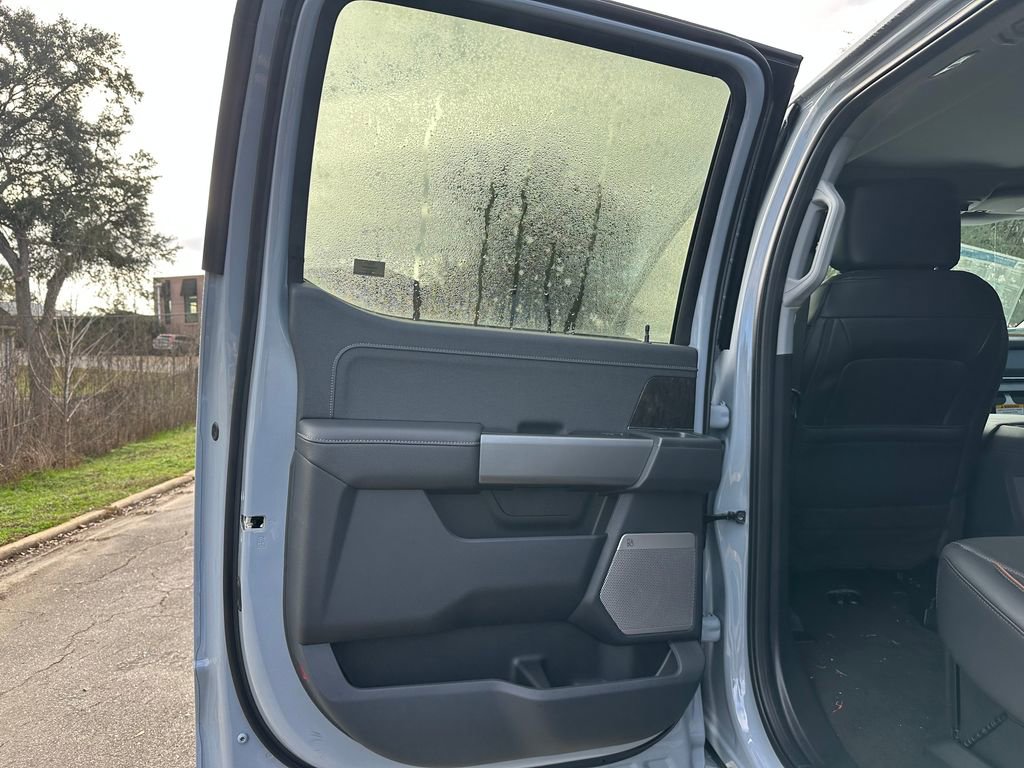 New 2026 Ford F250 Lariat w/ Black Appearance Package image 37