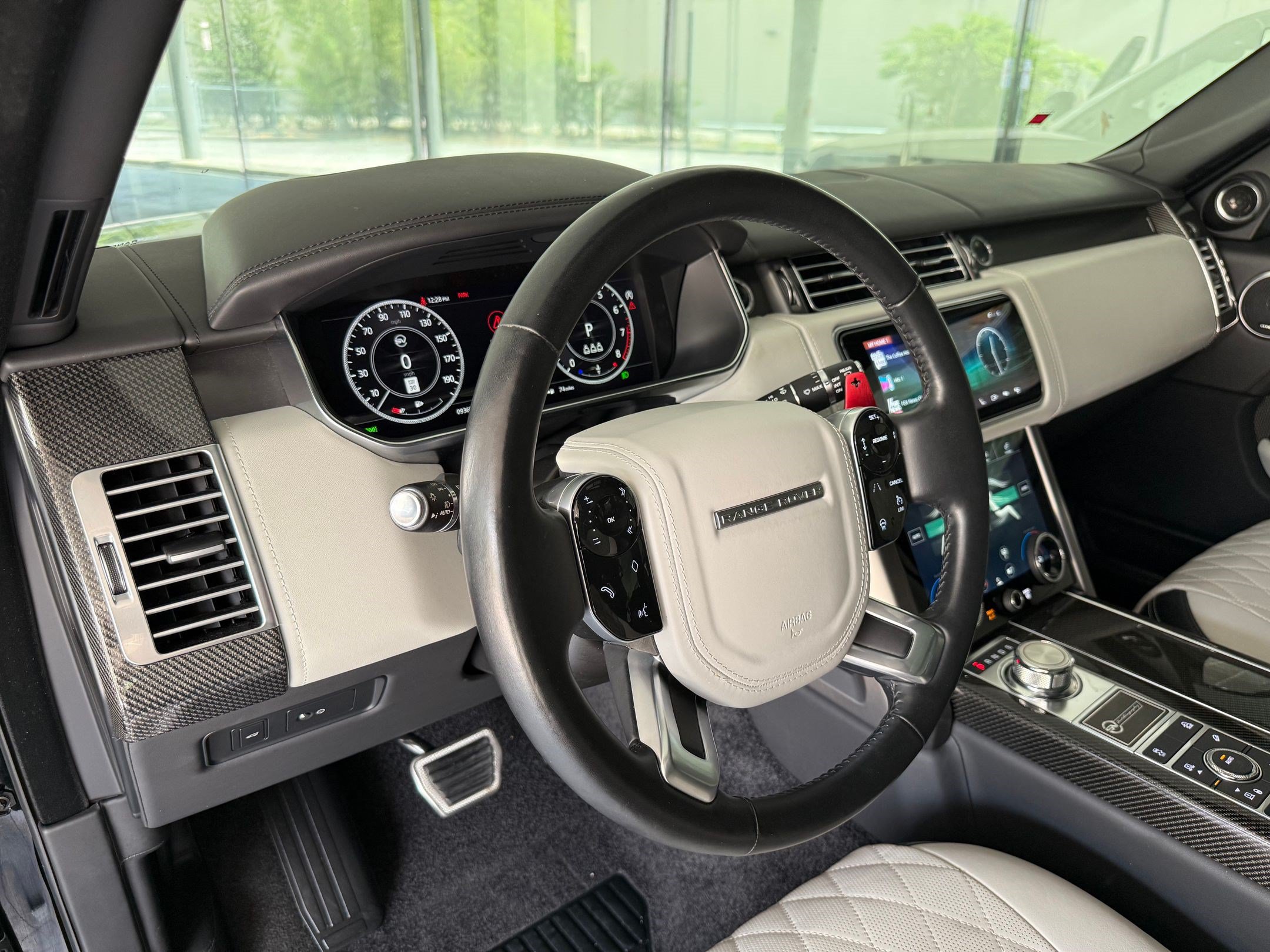 Used 2022 Land Rover Range Rover SV Autobiography Dynamic AWD/4WD image 4