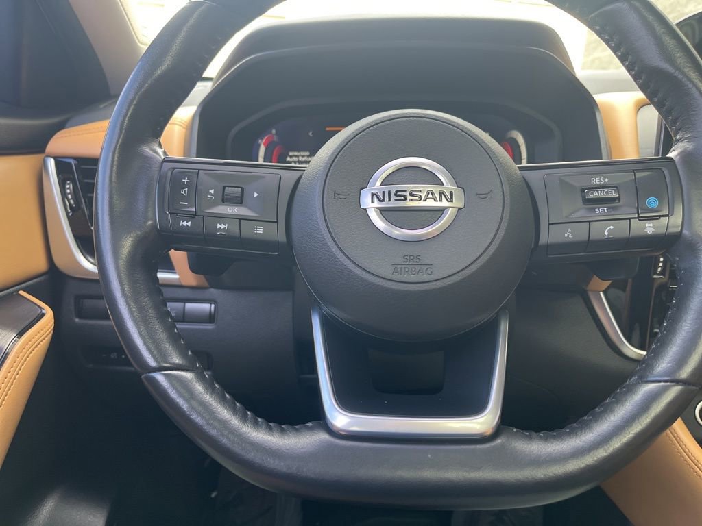 Used 2021 Nissan Rogue Platinum AWD/4WD image 24