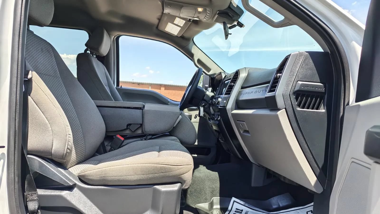 Used 2022 Ford F350 XLT w/ Black Appearance Package AWD/4WD image 16