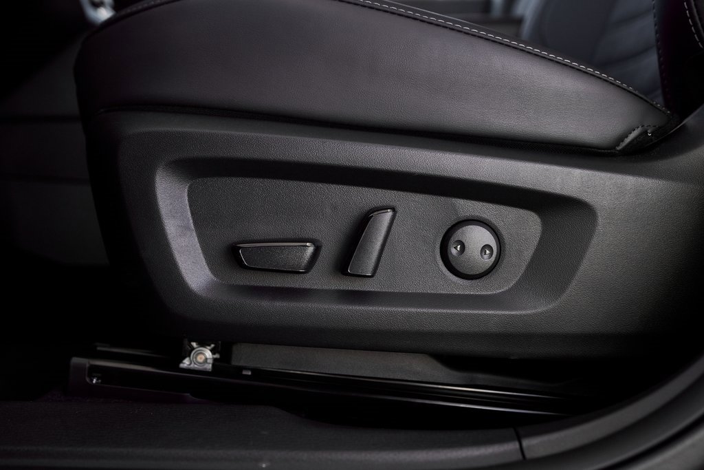 New 2025 Mitsubishi Outlander SE image 21