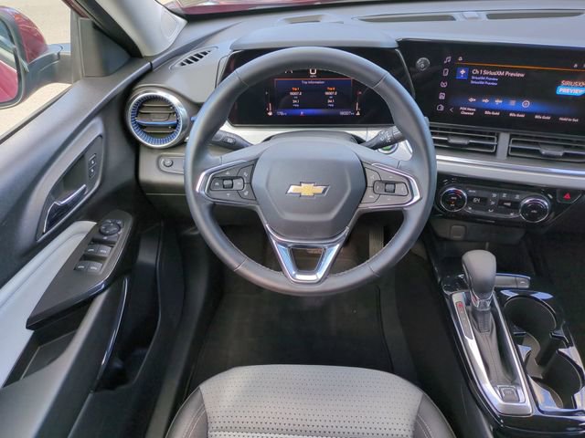 Used 2024 Chevrolet Trax LT w/ Driver Confidence Package image 17