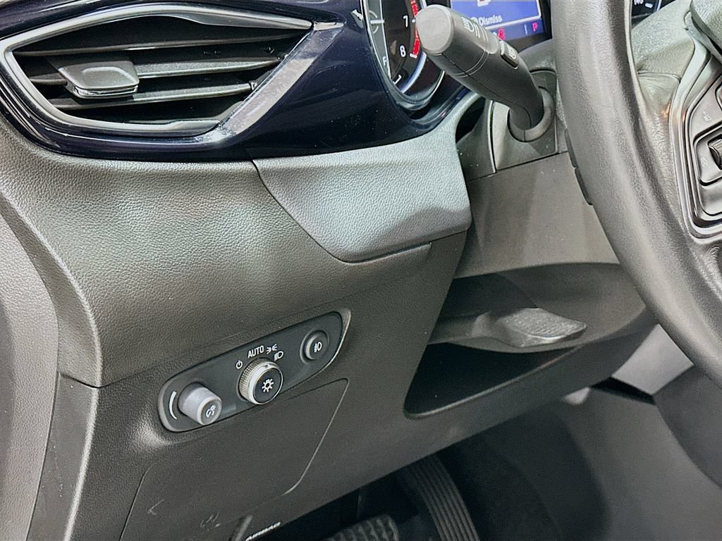 Used 2022 Buick Encore GX Essence FWD image 11