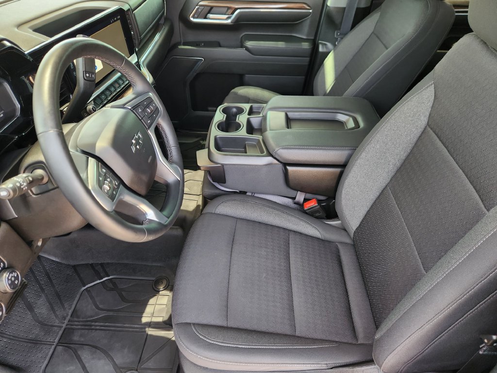 Used 2024 Chevrolet Silverado 1500 RST AWD/4WD image 13