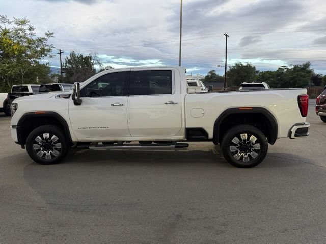 Used 2024 GMC Sierra 3500 Denali AWD/4WD image 5