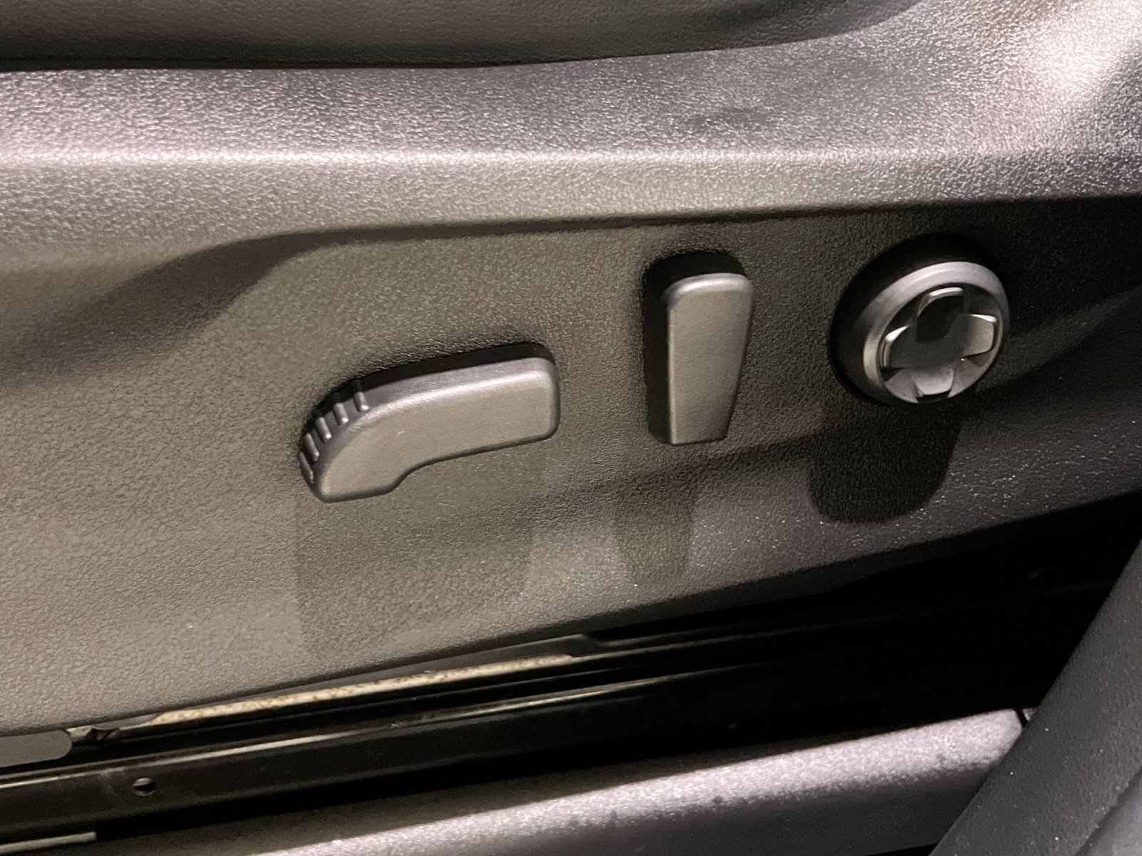 Used 2023 Subaru Ascent Limited w/ Technology Package image 25